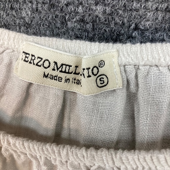 Terzo Millennio Linen Top Small Lace Trim Elastic Neckline Beige - Picture 5 of 8